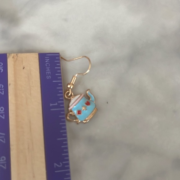 Vintage style Teapot Earrings - Picture 3 of 3